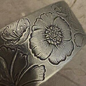 Salisbury Pewter Engraved Floral Bracelet